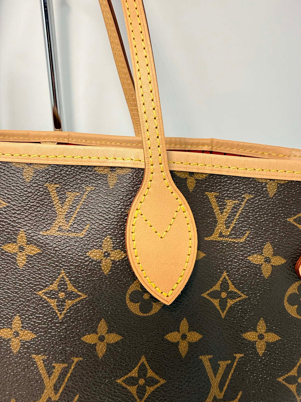 Louis Vuitton Neverfull MM Red Interior
