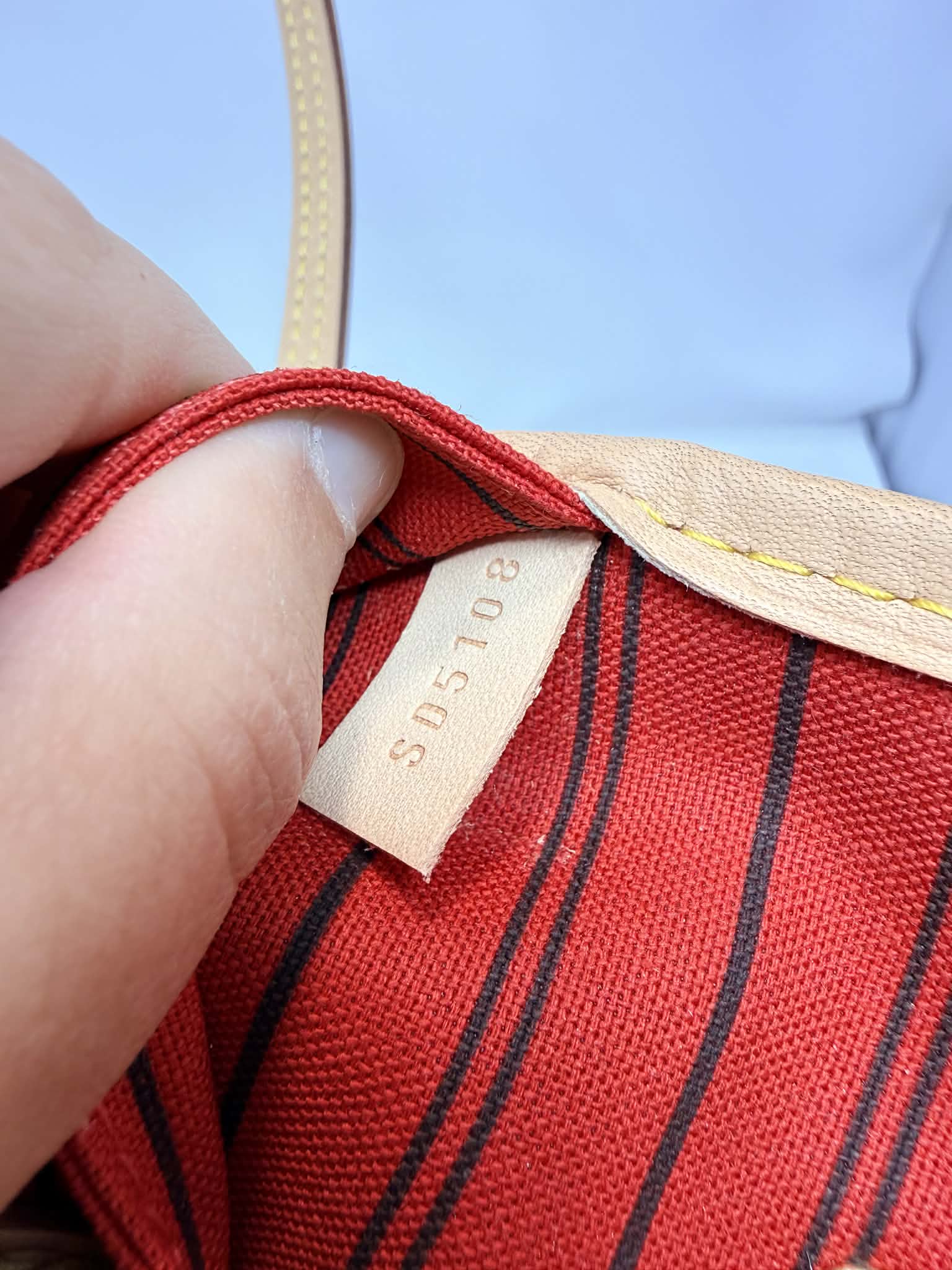 Louis Vuitton Neverfull MM Red Interior