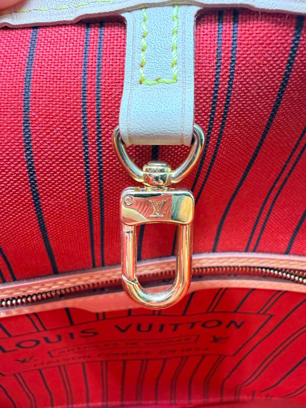 Louis Vuitton Neverfull MM Red Interior
