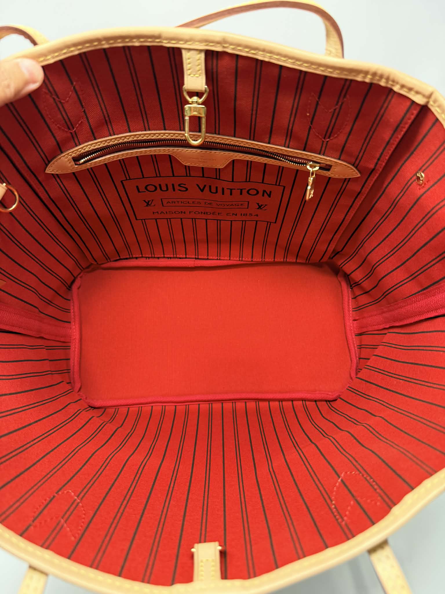 Louis Vuitton Neverfull MM Red Interior