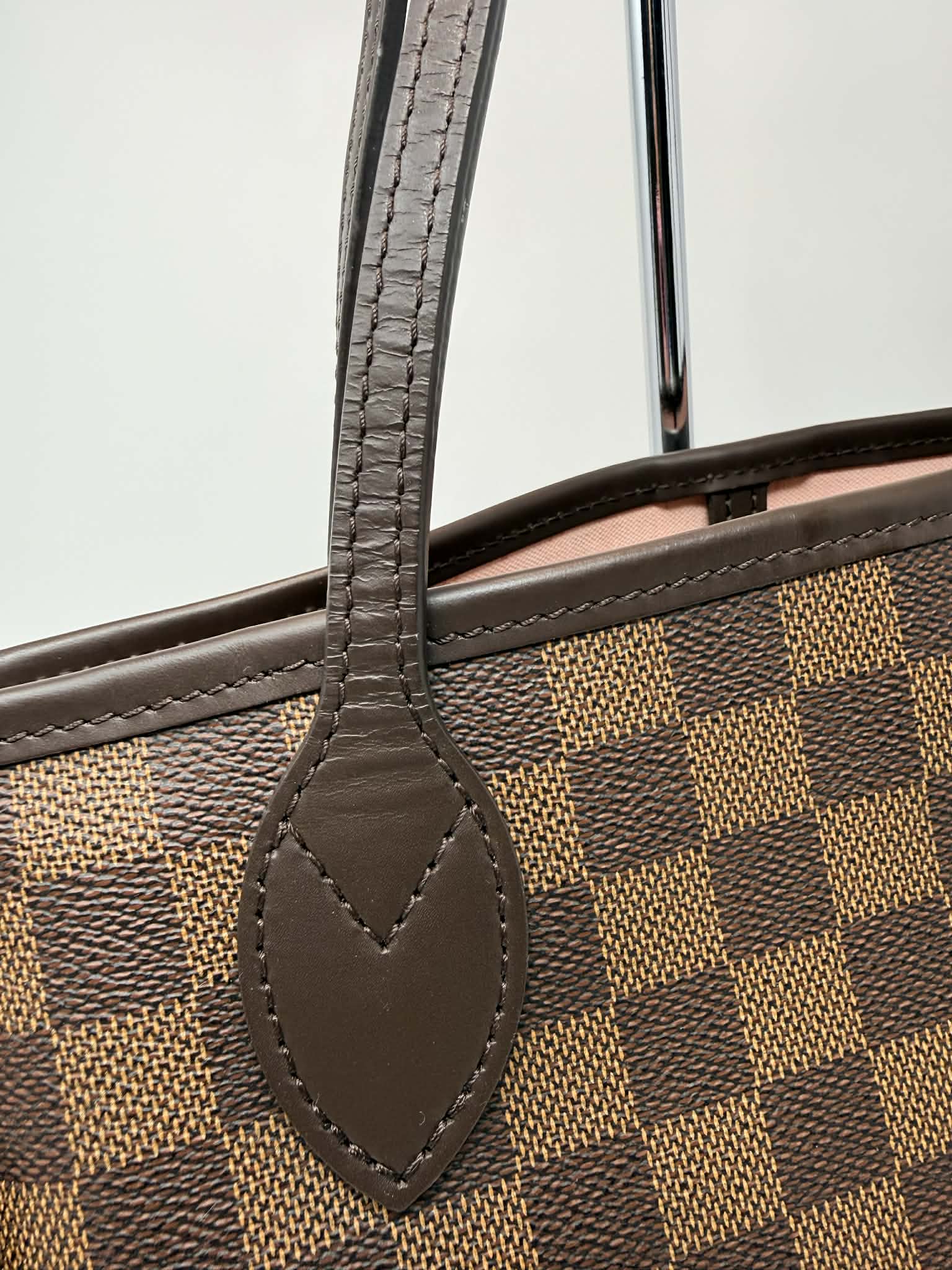 Louis Vuitton Neverfull MM Damier Ebene with Ballerina Pink Interior