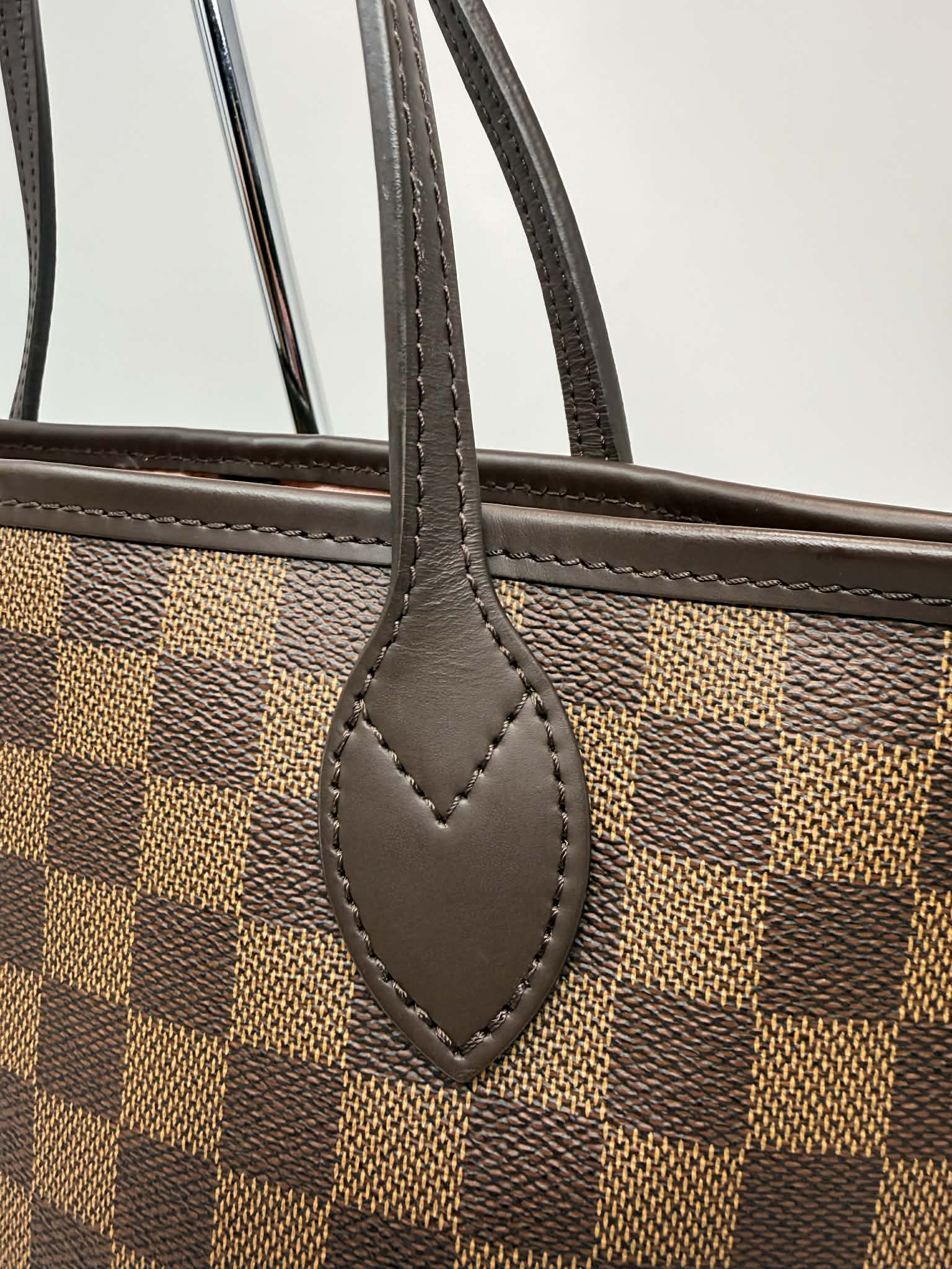 Louis Vuitton Neverfull MM Damier Ebene with Ballerina Pink Interior