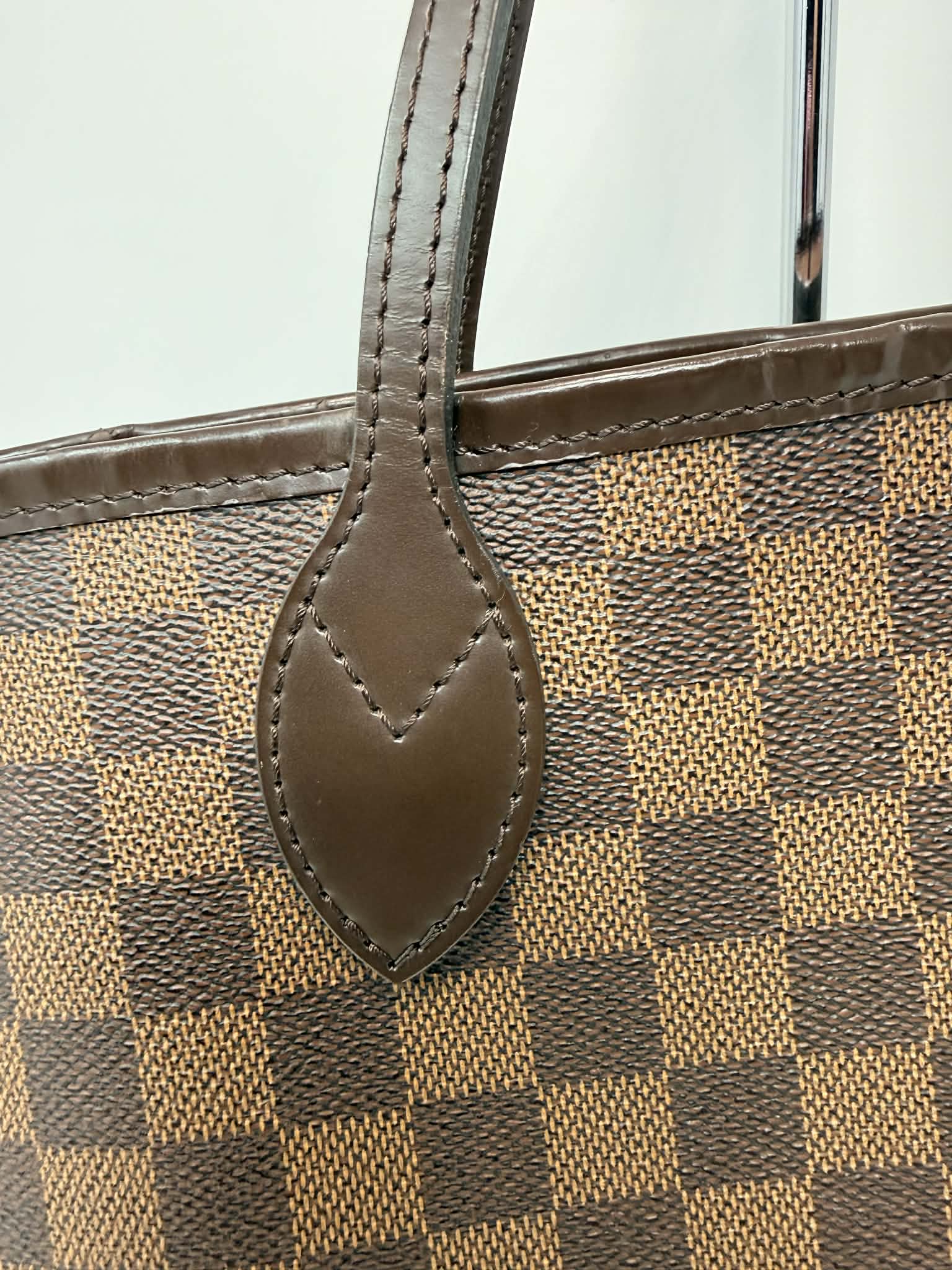 Louis Vuitton Damier Ebene Neverfull MM Ballerina Pink Interior