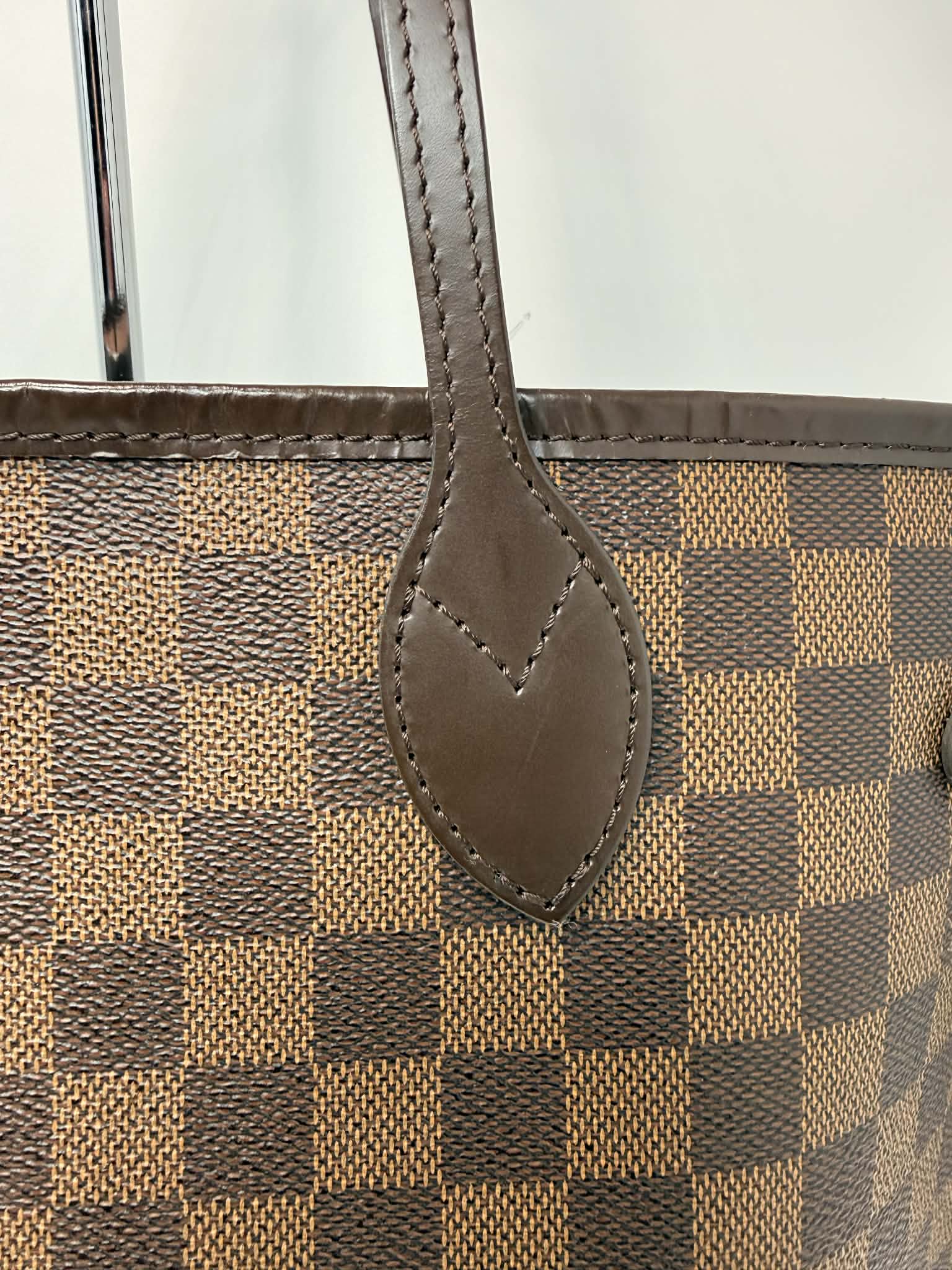 Louis Vuitton Damier Ebene Neverfull MM Ballerina Pink Interior