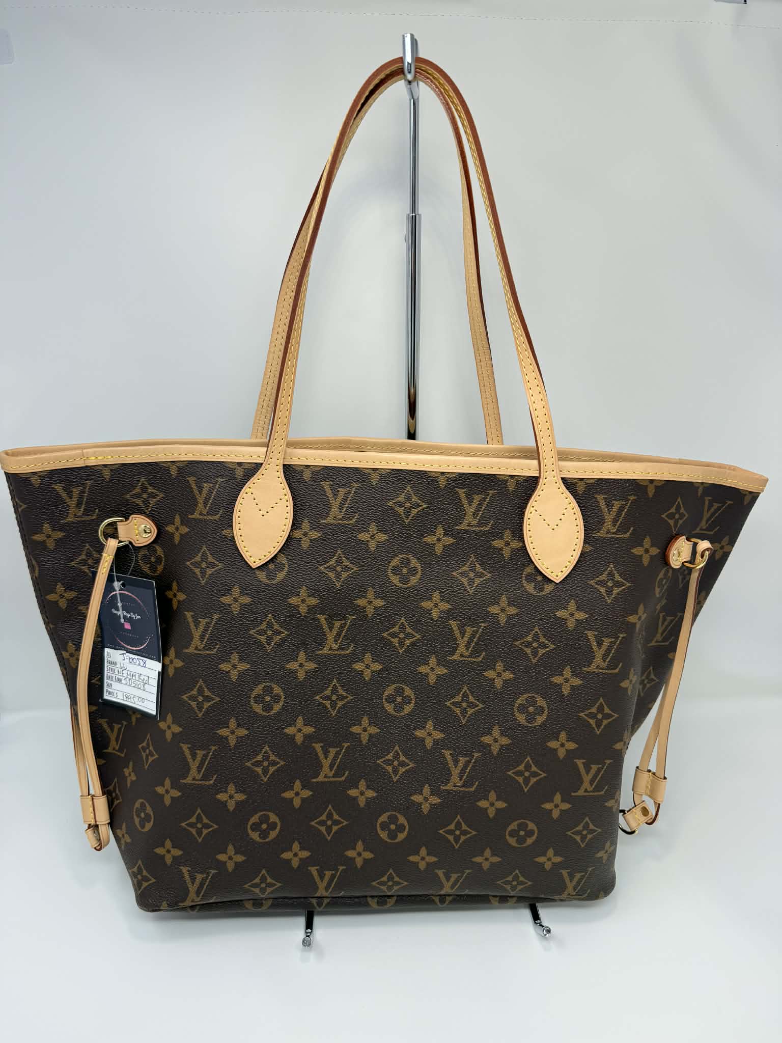 Louis Vuitton Neverfull Red Interior