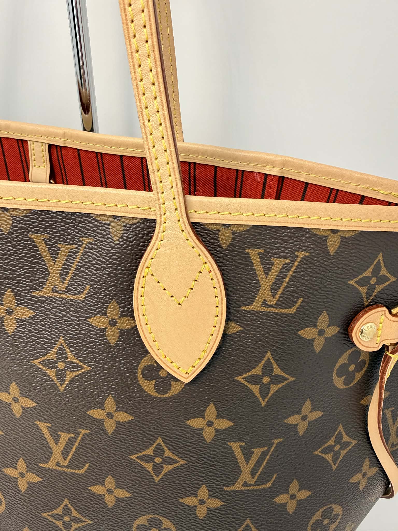 Louis Vuitton Neverfull Red Interior