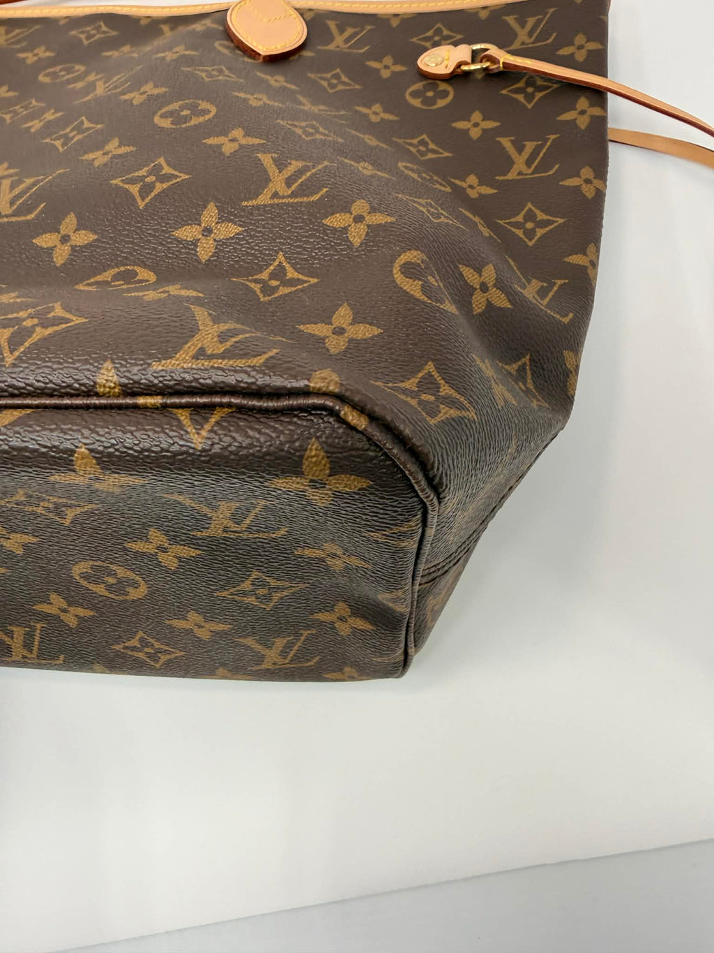 Louis Vuitton Monogram Neverfull MM Red Interior