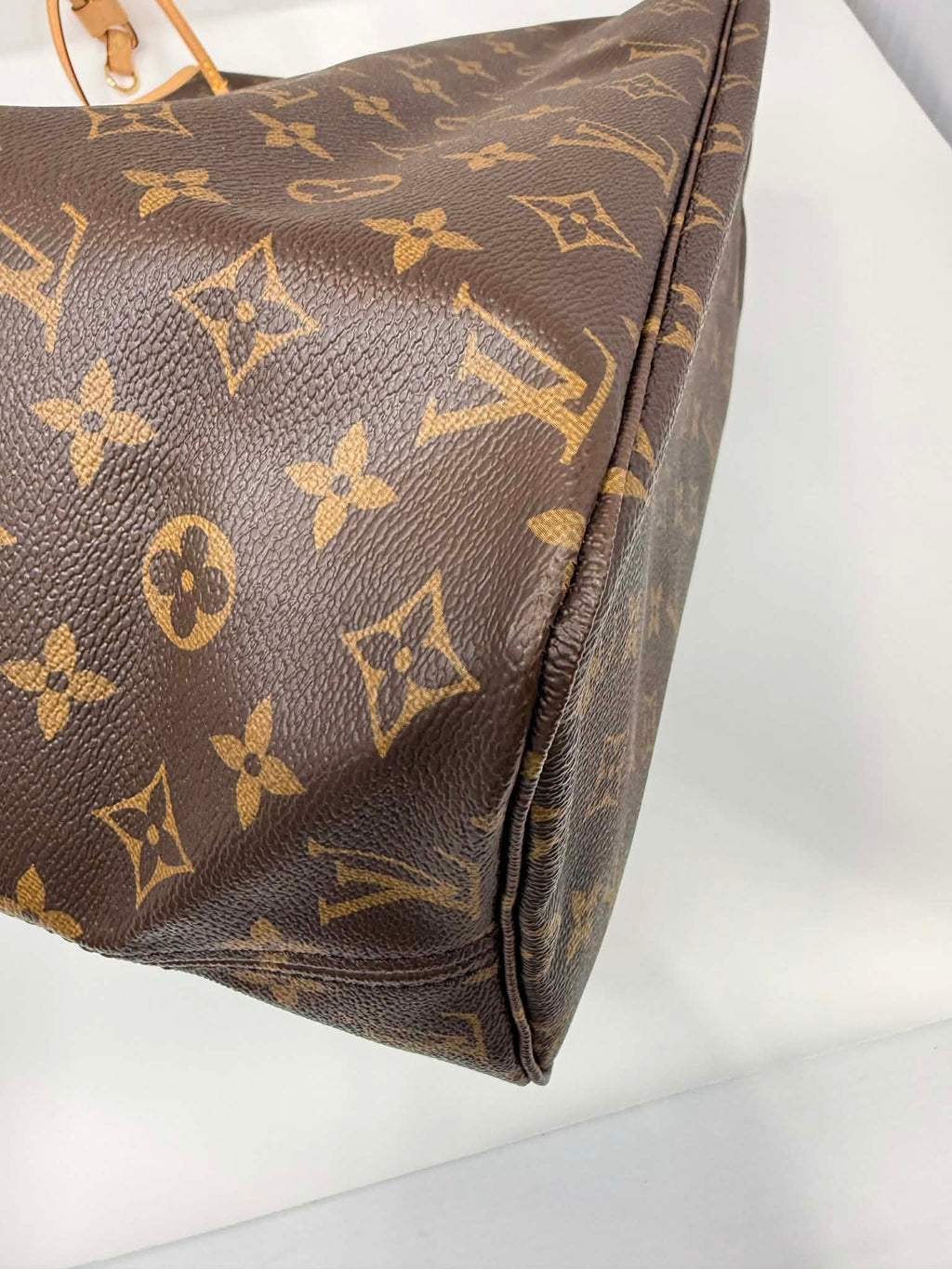 Louis Vuitton Monogram Neverfull MM Red Interior