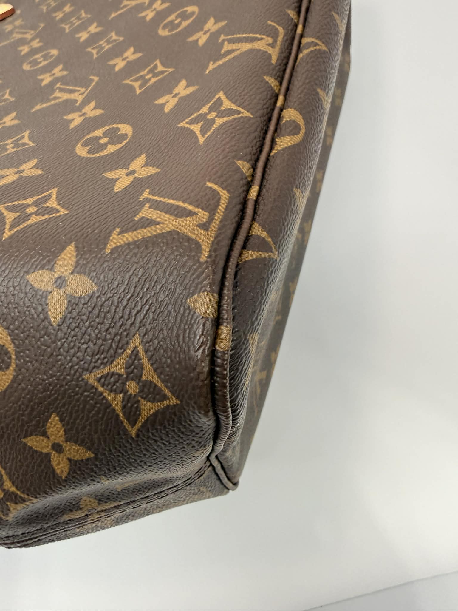 Louis Vuitton Monogram Neverfull MM Red Interior