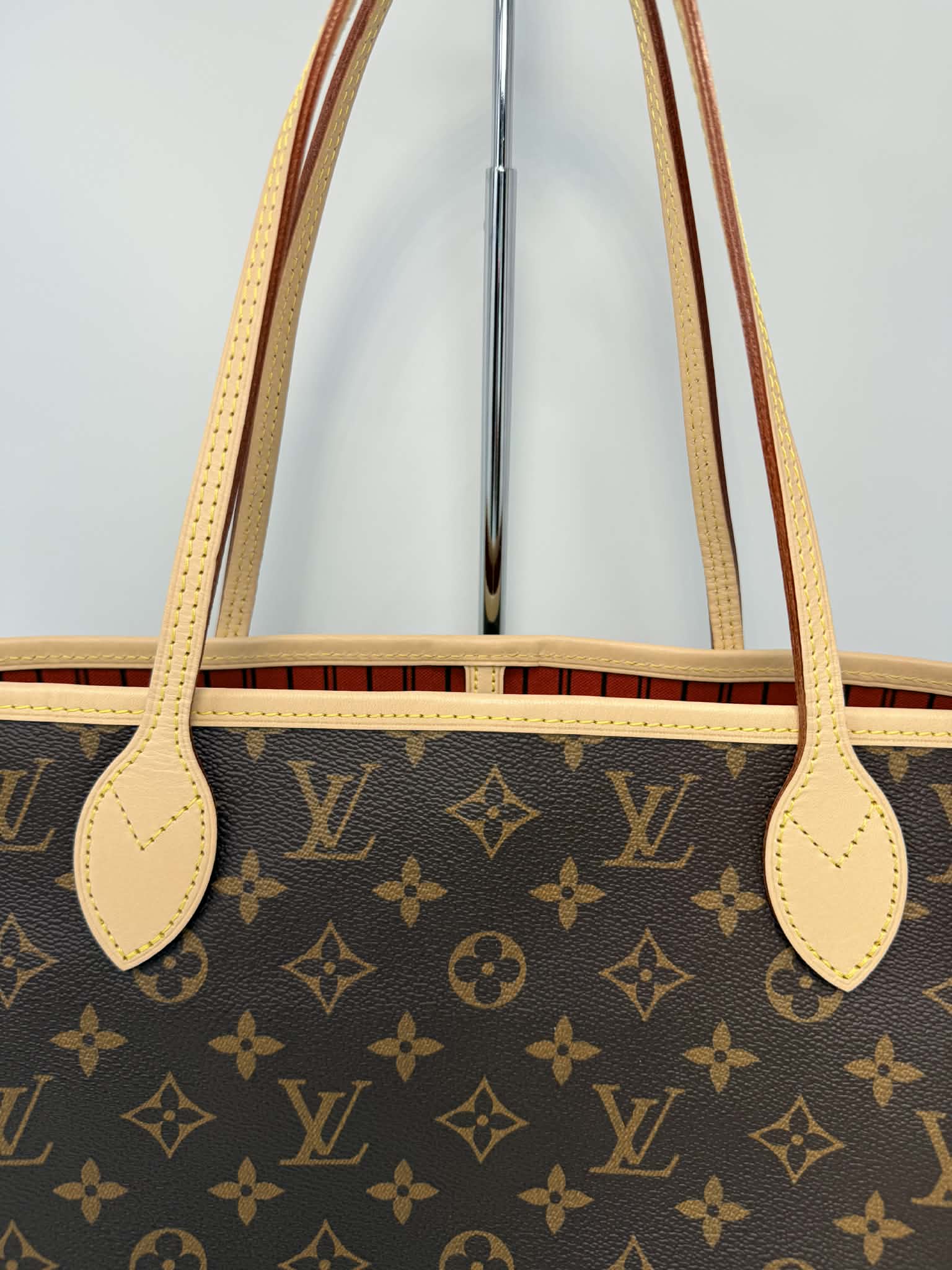 Louis Vuitton Monogram Neverfull MM Red Interior- No Pouch