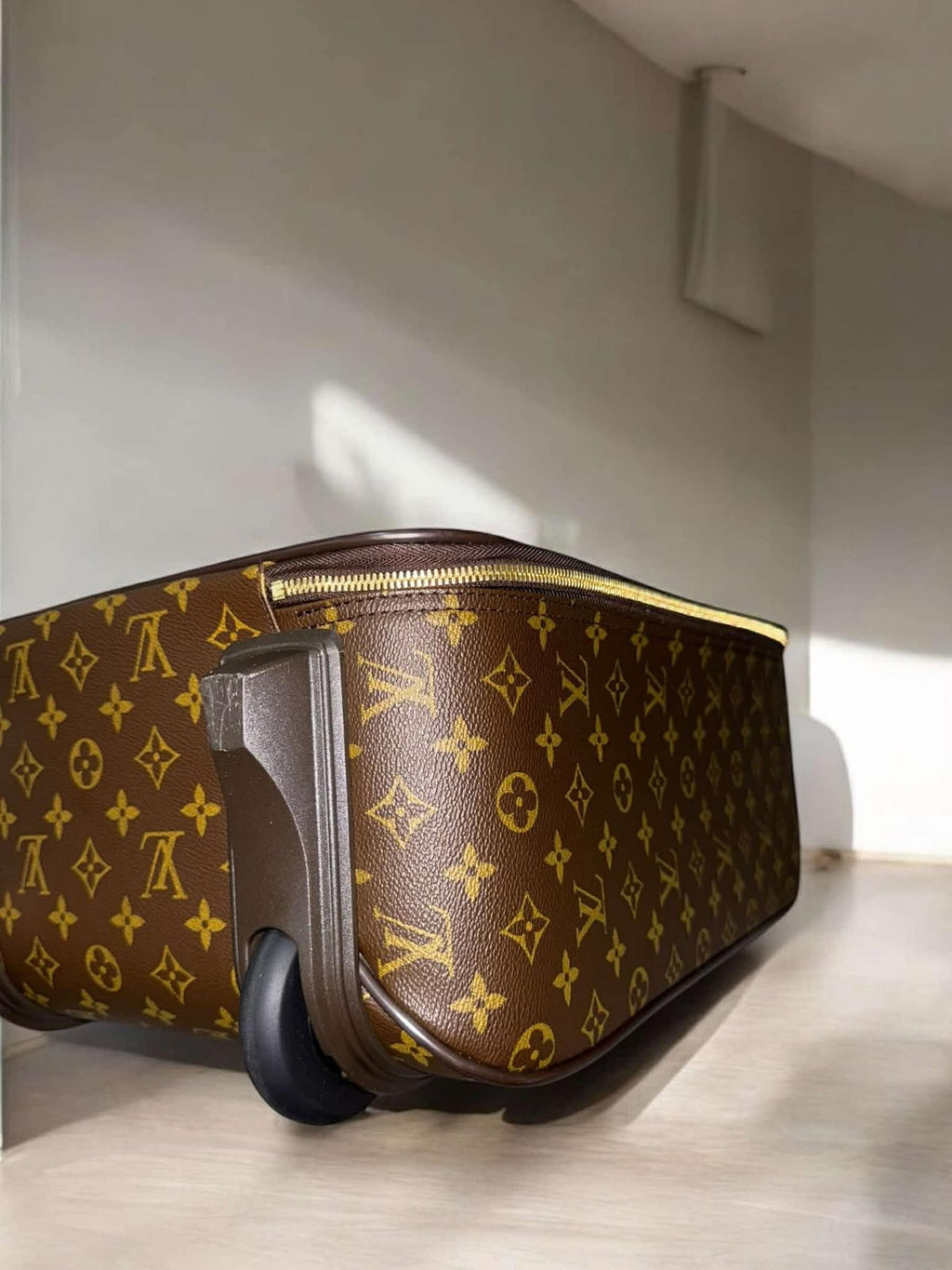 Louis Vuitton Damier Ebene Pegase 45 Rolling Luggage
