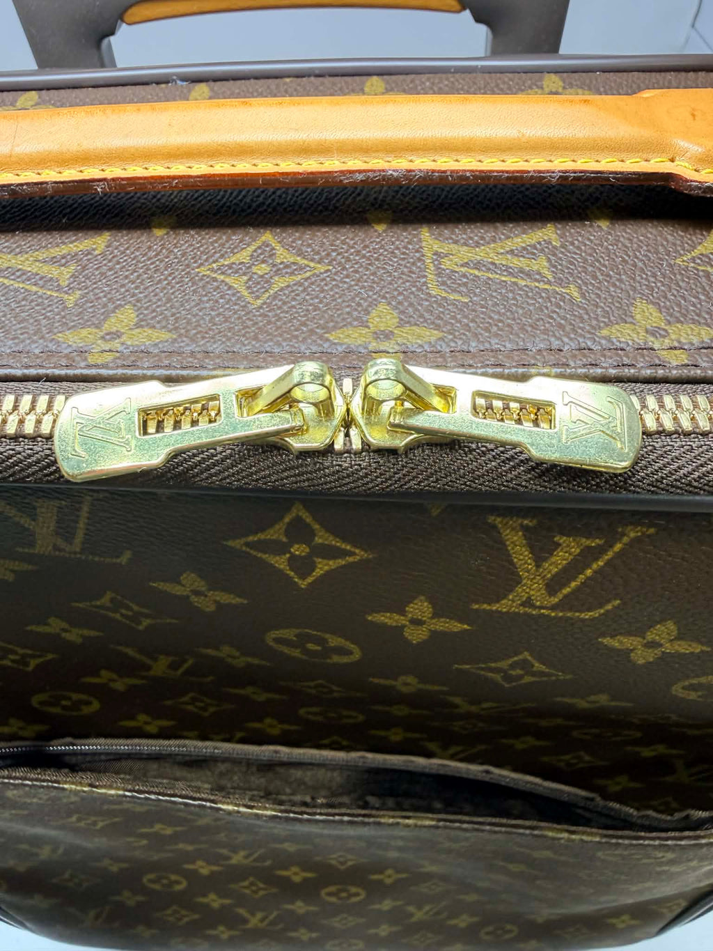 Louis Vuitton Damier Ebene Pegase 45 Rolling Luggage
