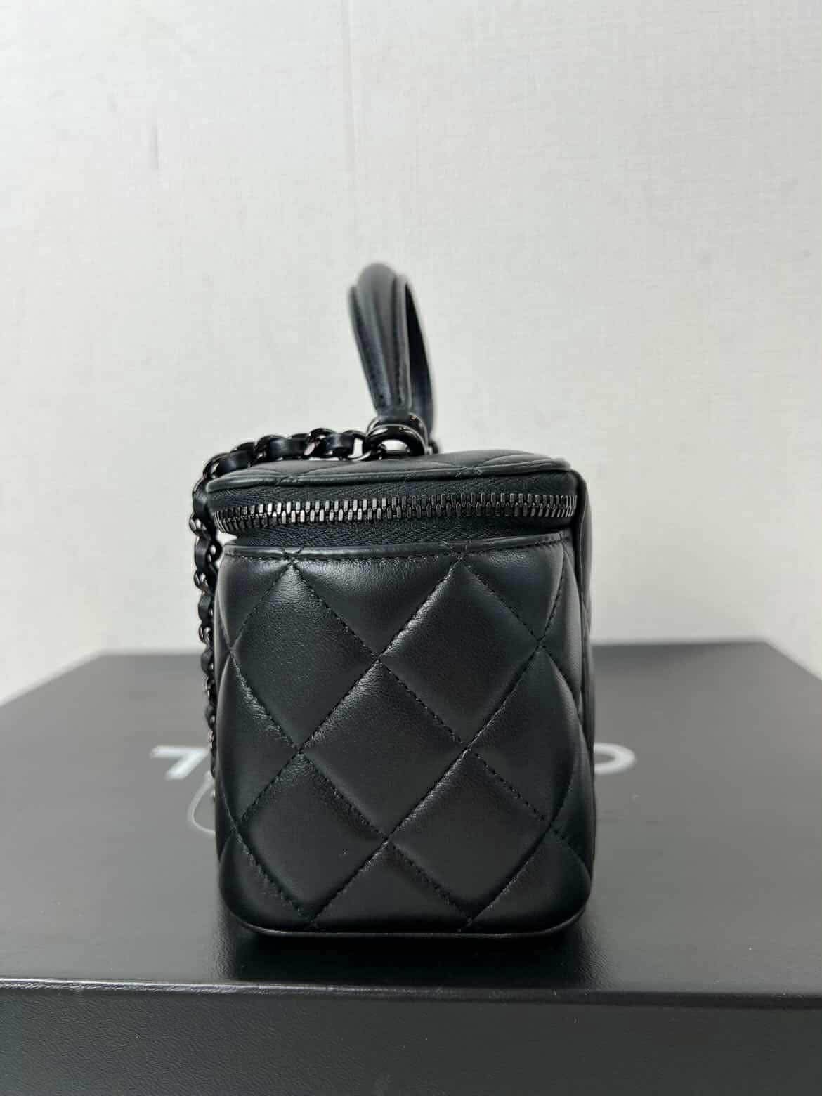 Chanel Lambskin Quilted Small Top Handle Vanity Case With Chain Black