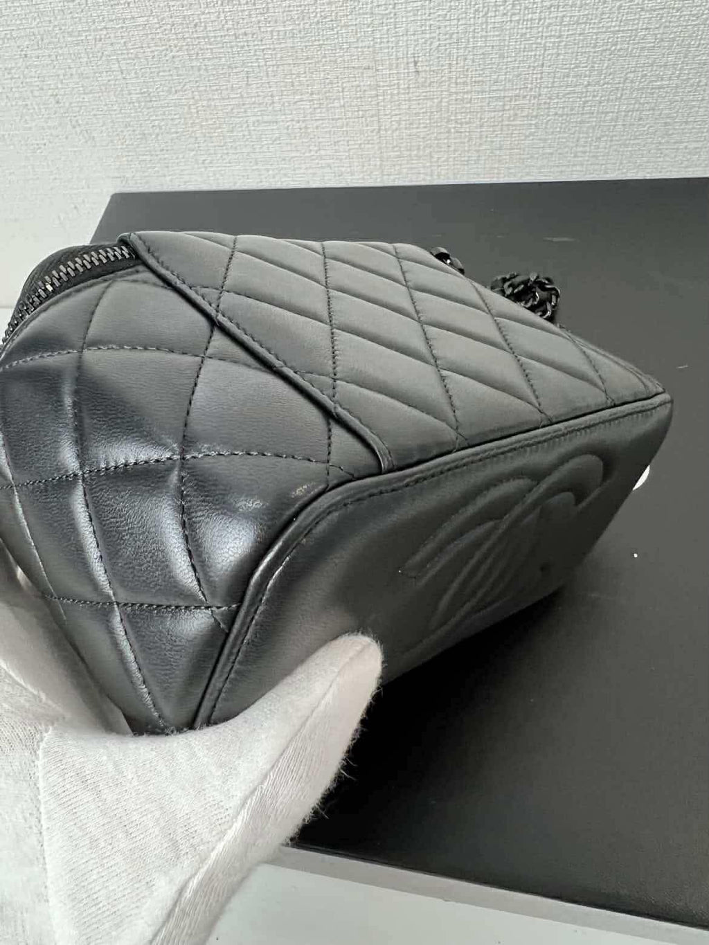 Chanel Lambskin Quilted Small Top Handle Vanity Case With Chain Black
