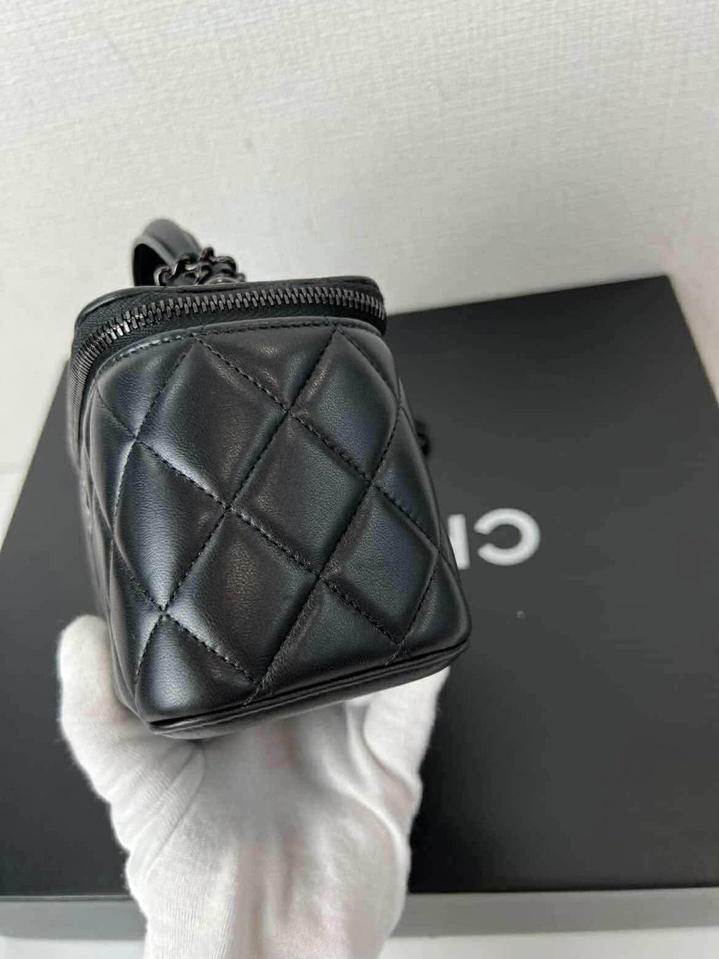 Chanel Lambskin Quilted Small Top Handle Vanity Case With Chain Black
