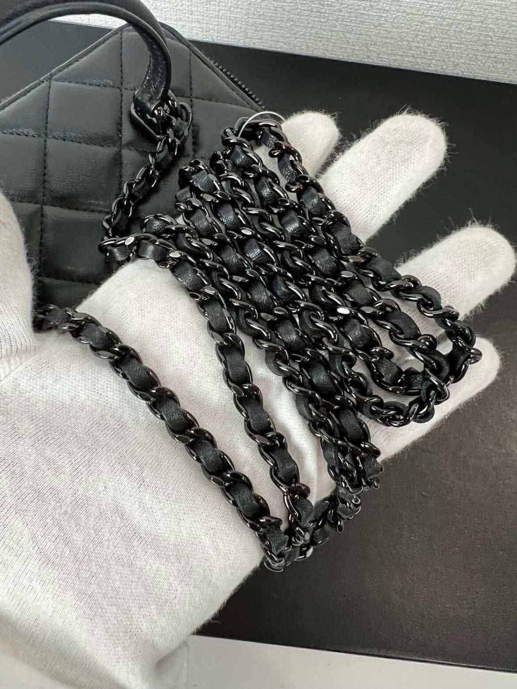 Chanel Lambskin Quilted Small Top Handle Vanity Case With Chain Black
