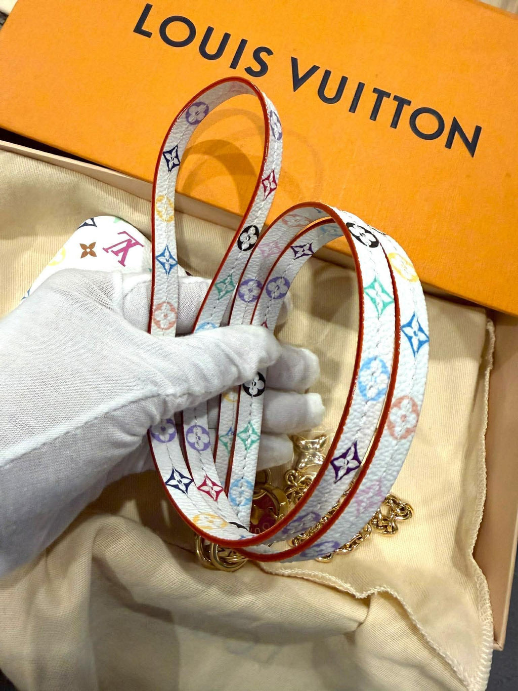 Louis Vuitton	Takashi Murikami Phone Holder/ Card Charm