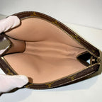 Louis Vuitton	Toiletry 19 Monogram