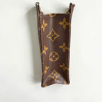 Louis Vuitton	Toiletry 19 Monogram