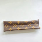 Louis Vuitton	Toiletry 19 Monogram