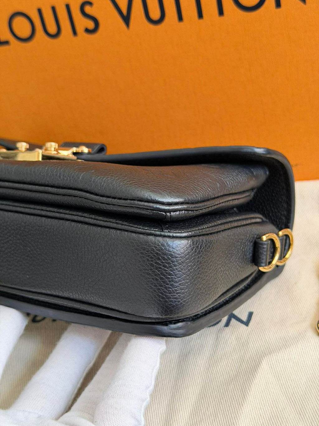 Louis Vuitton Empreinte Black East West Pochette Metis