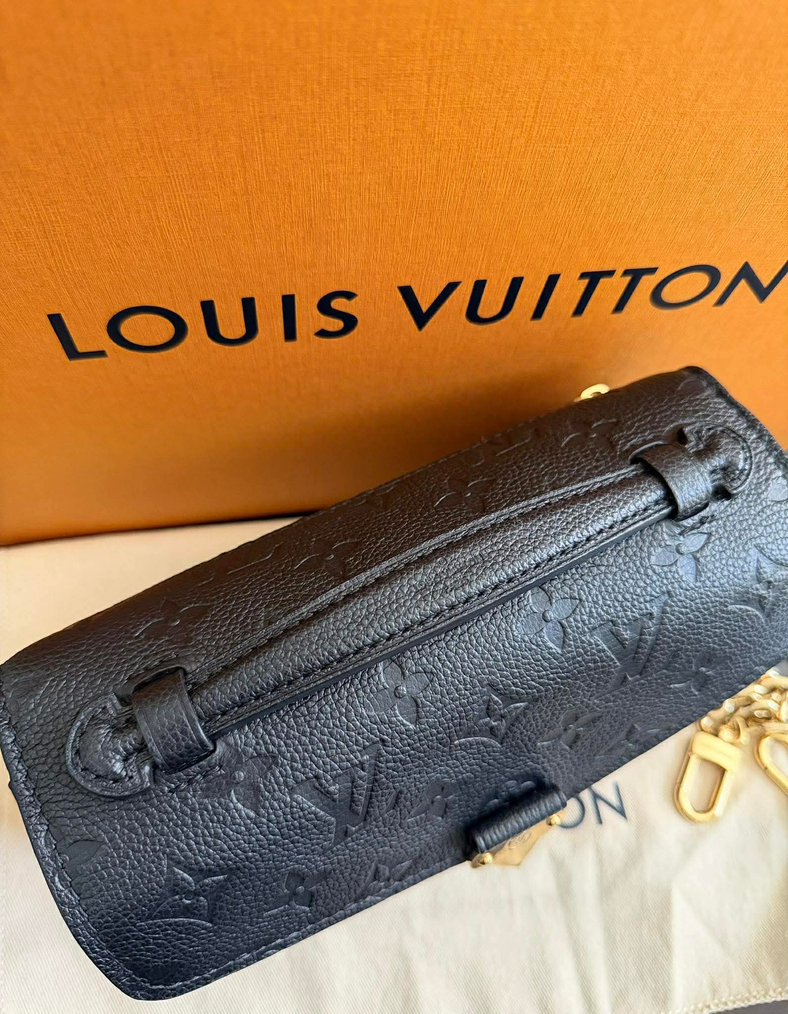 Louis Vuitton Empreinte Black East West Pochette Metis