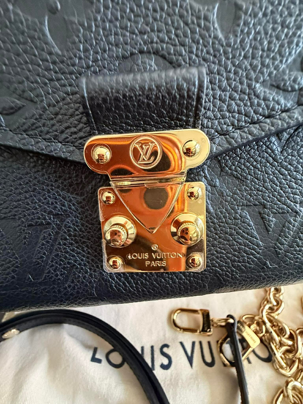 Louis Vuitton Empreinte Black East West Pochette Metis