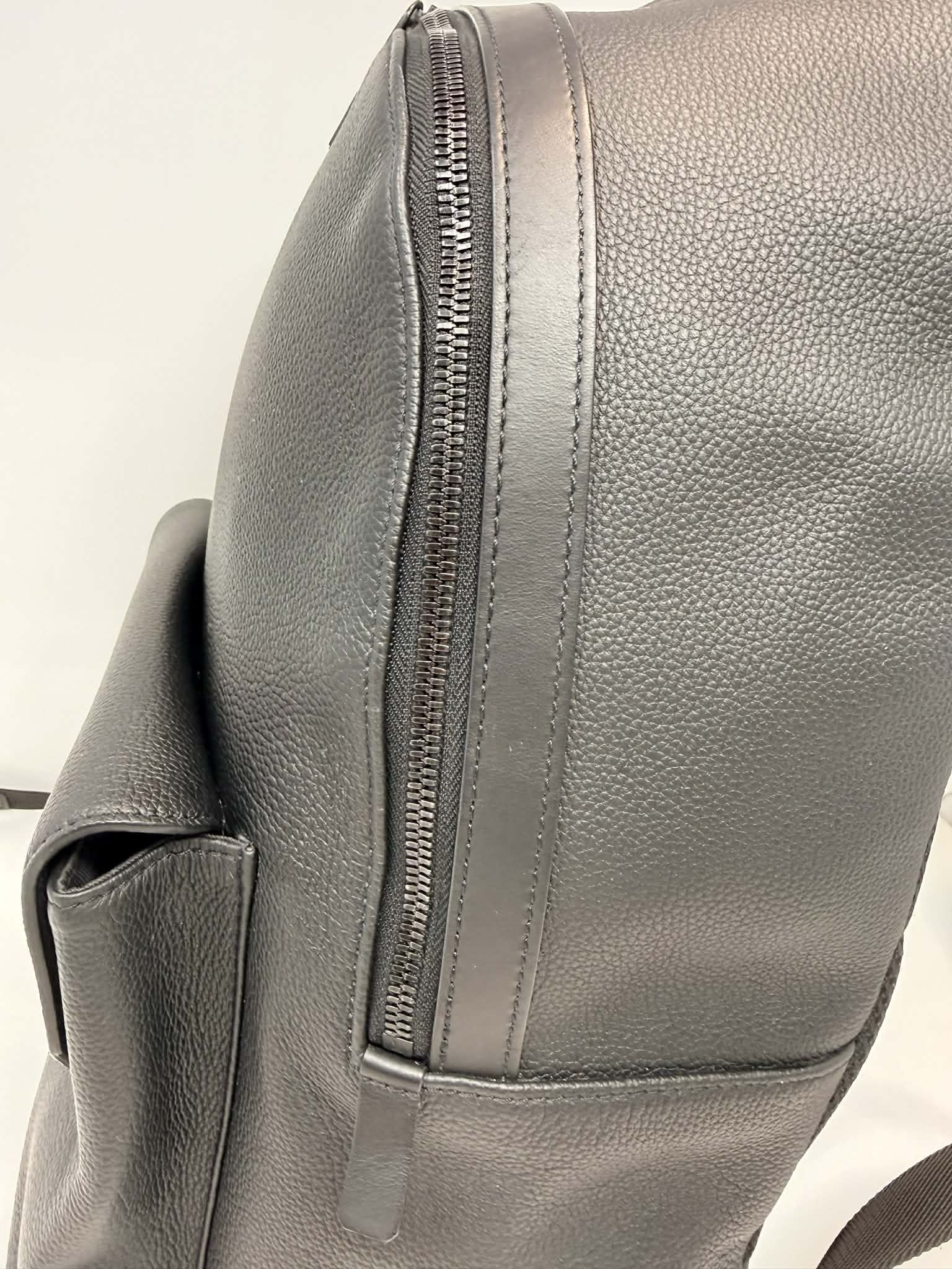 Louis Vuitton	Takeoff Backpack Aerogram Collection Black