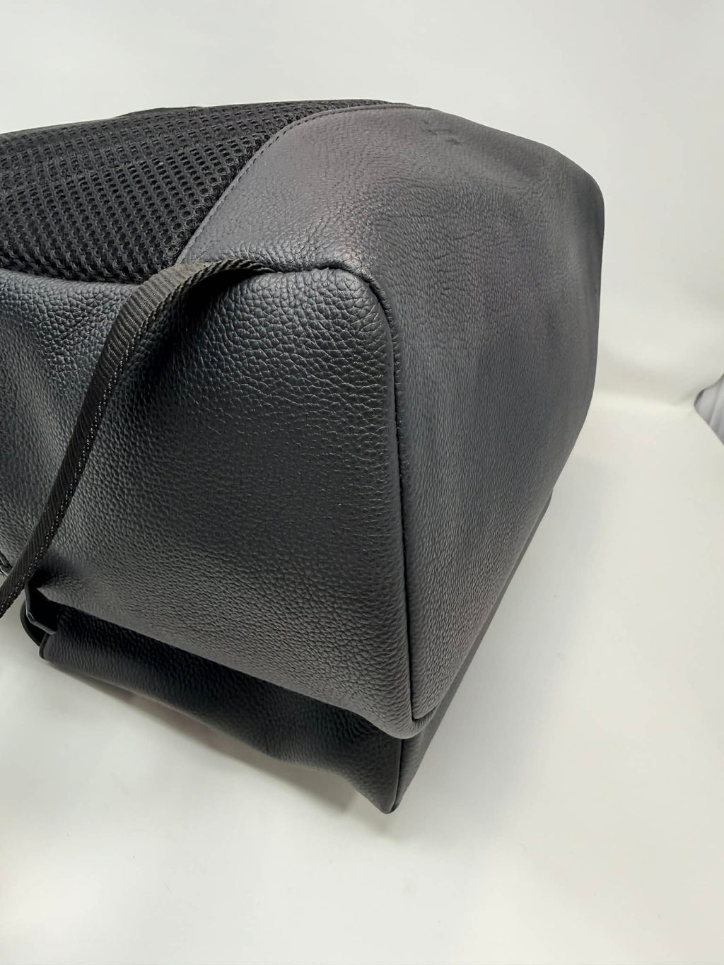 Louis Vuitton	Takeoff Backpack Aerogram Collection Black