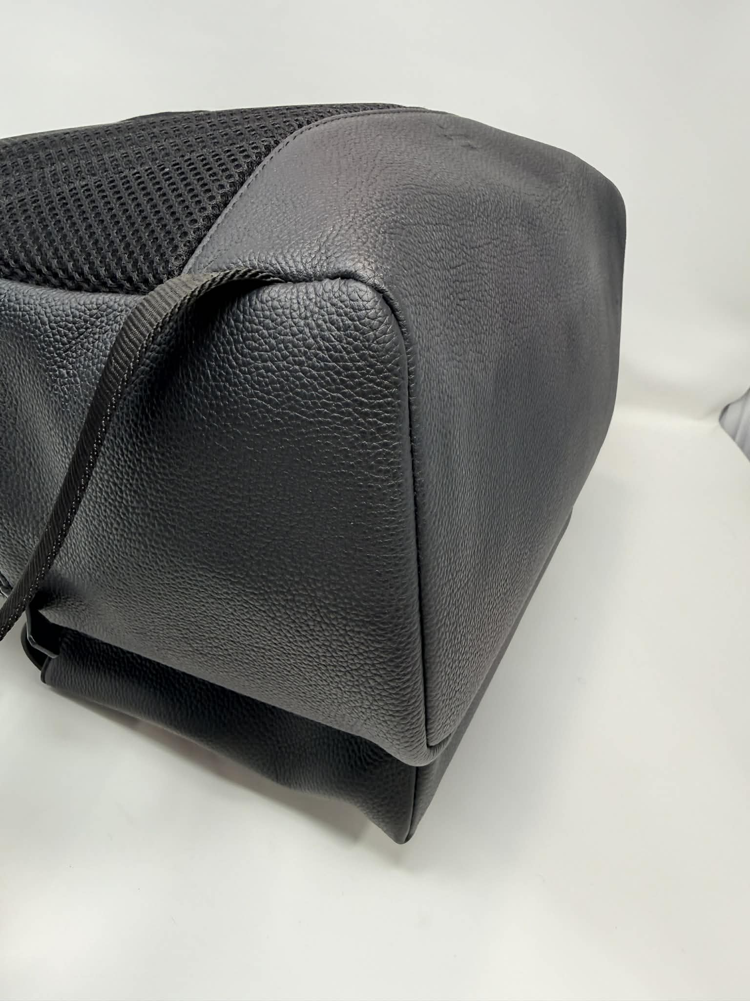 Louis Vuitton	Takeoff Backpack Aerogram Collection Black