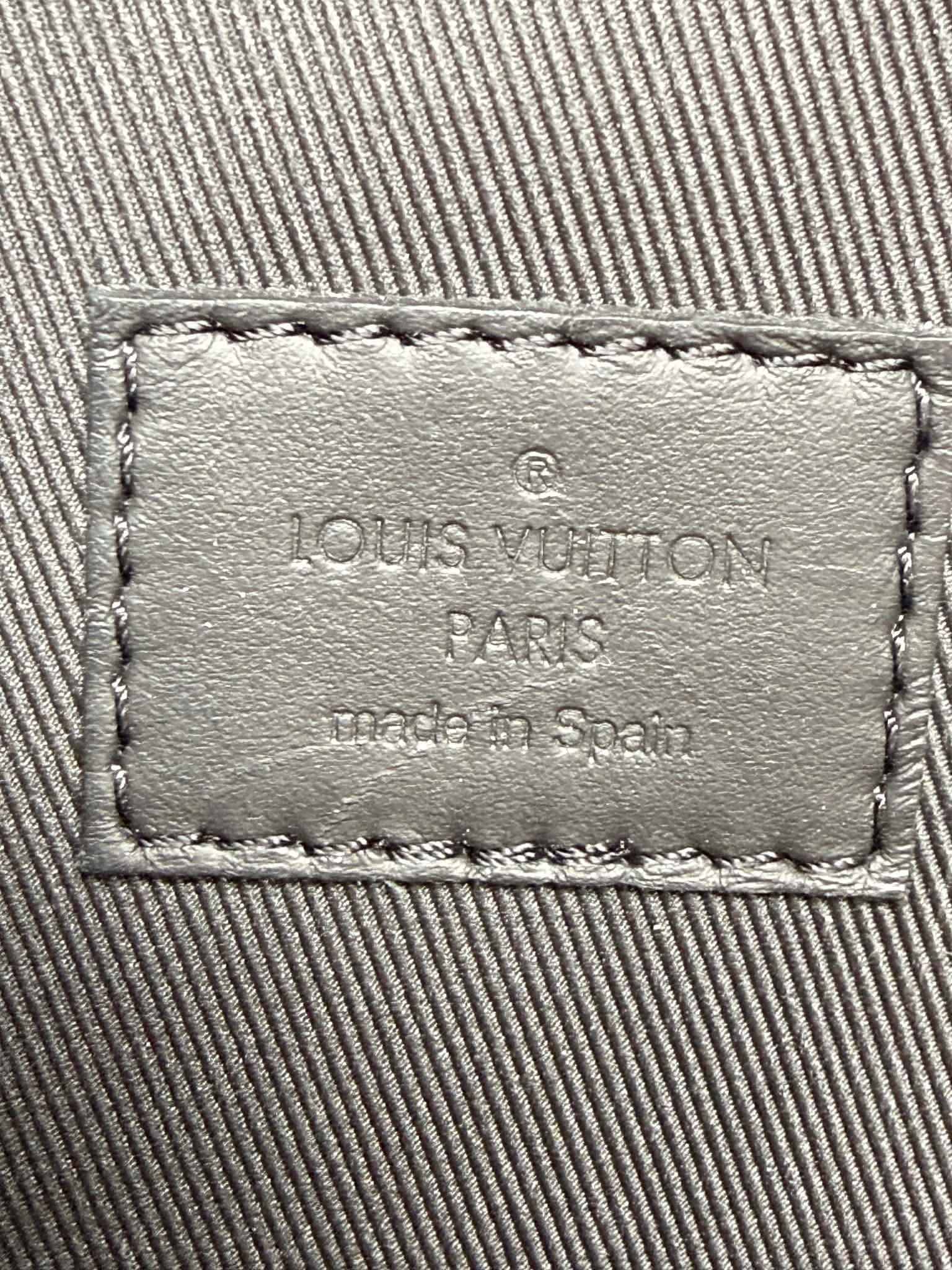 Louis Vuitton	Takeoff Backpack Aerogram Collection Black