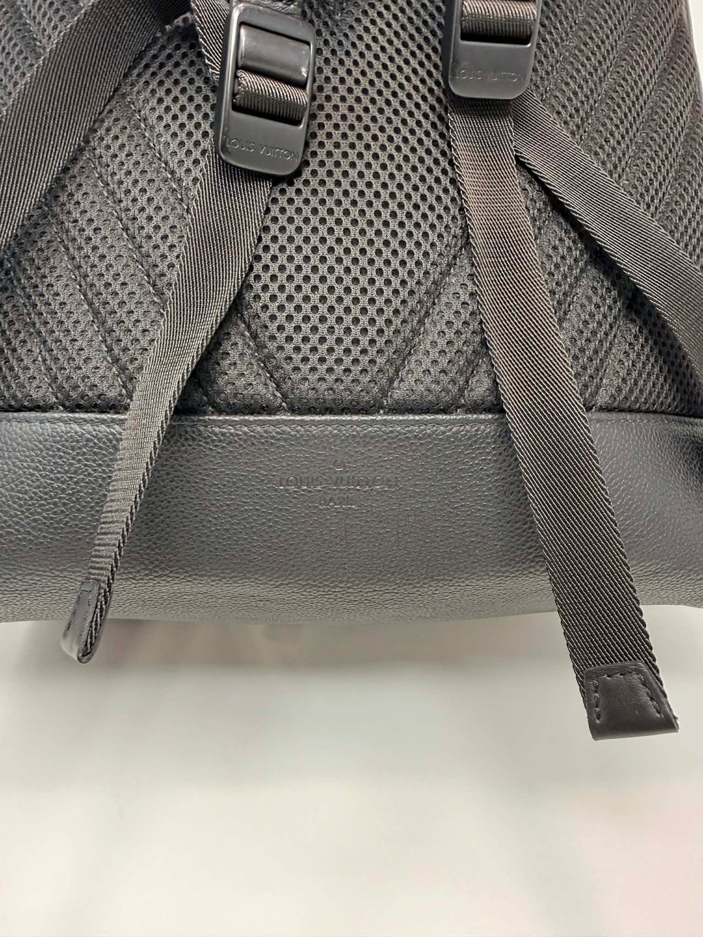 Louis Vuitton	Takeoff Backpack Aerogram Collection Black
