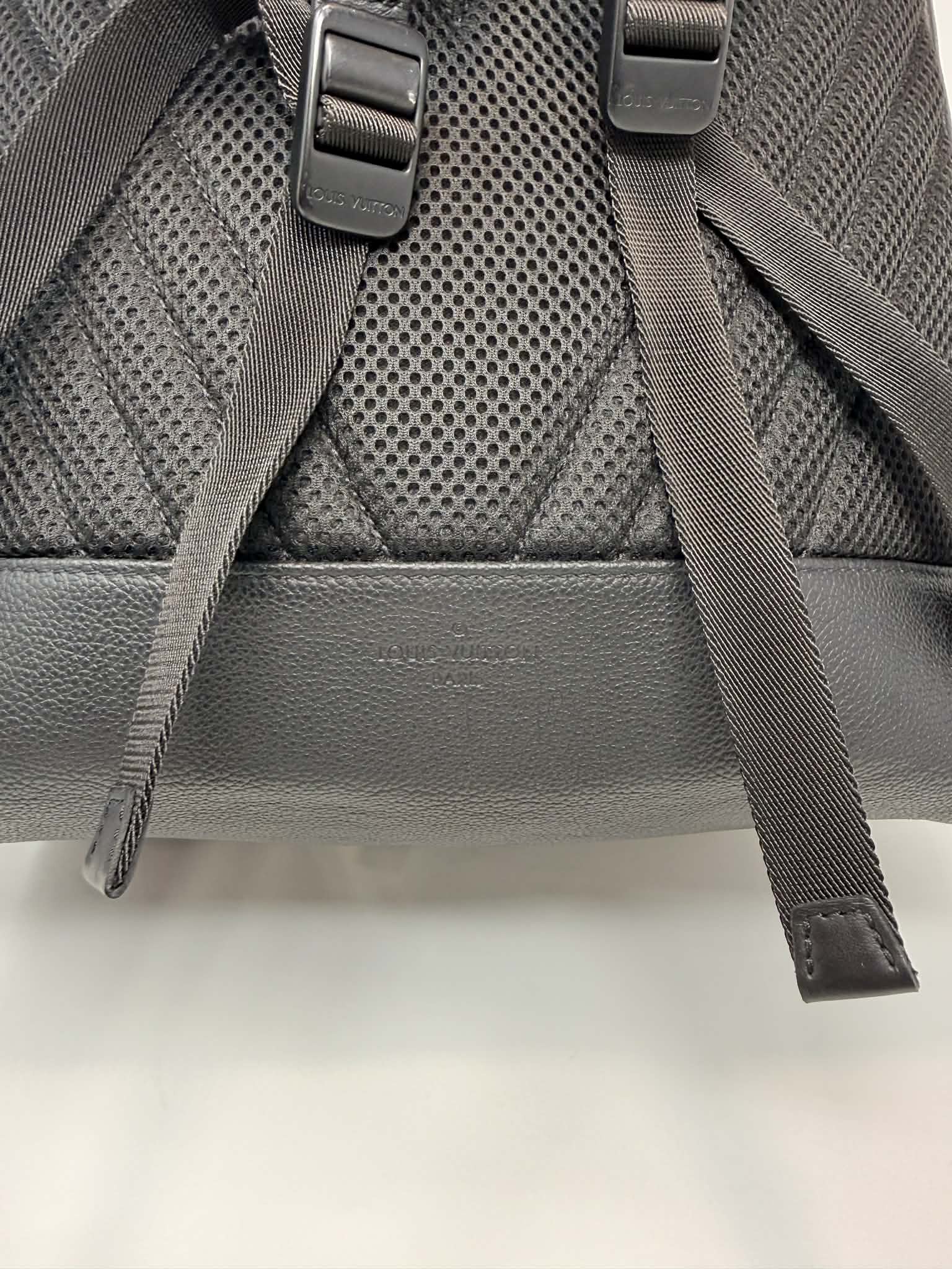 Louis Vuitton	Takeoff Backpack Aerogram Collection Black