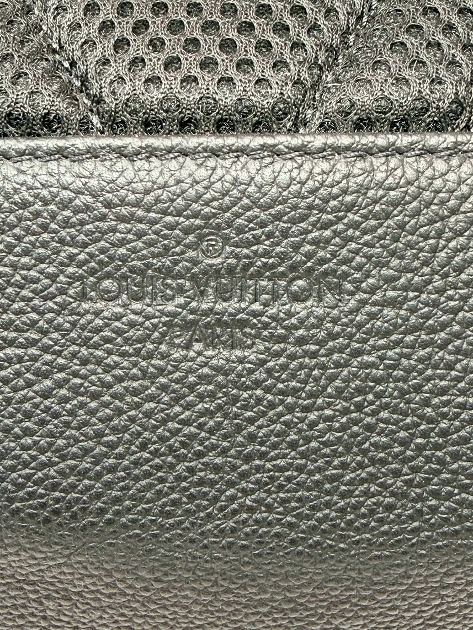 Louis Vuitton	Takeoff Backpack Aerogram Collection Black