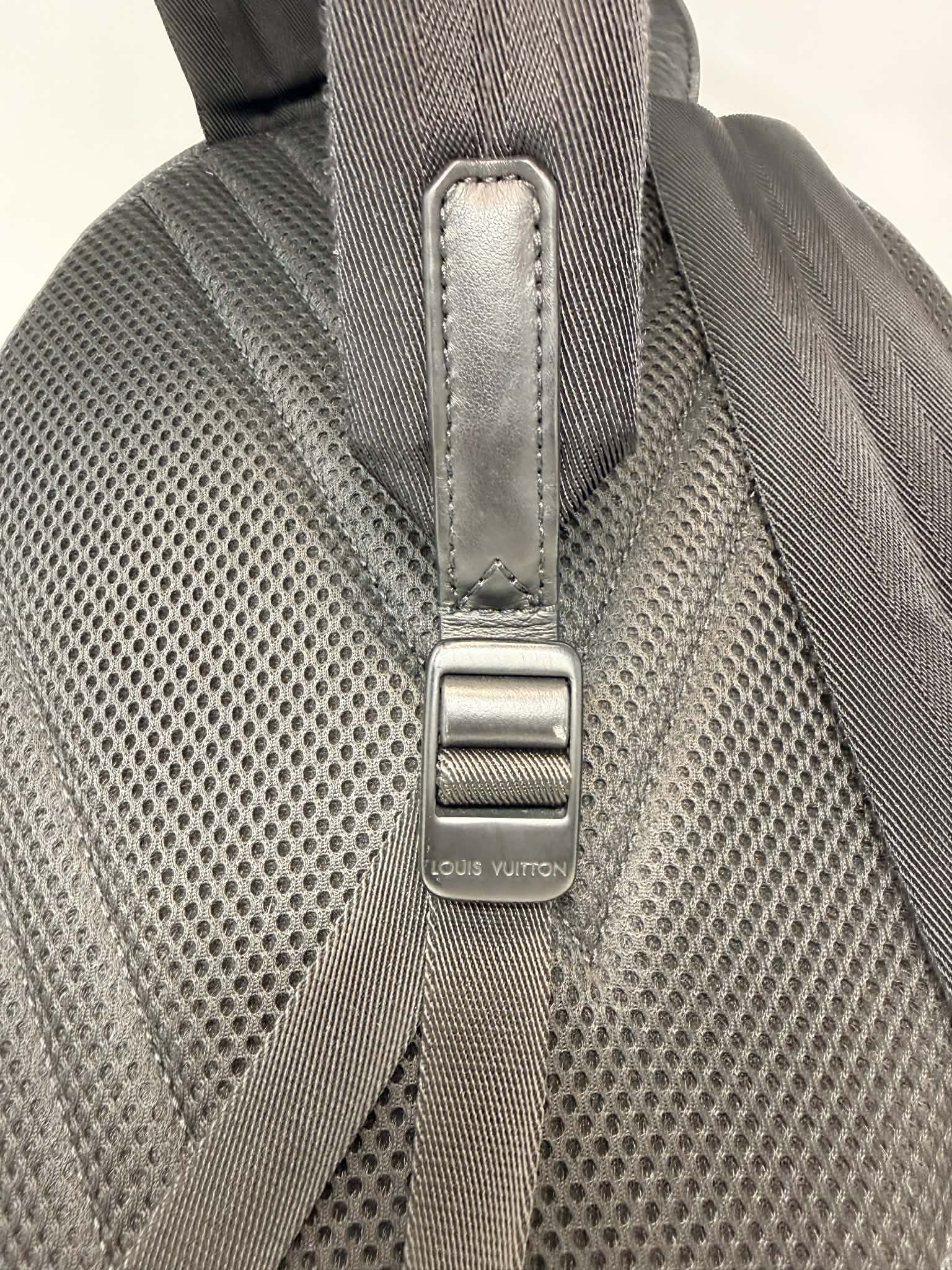 Louis Vuitton	Takeoff Backpack Aerogram Collection Black