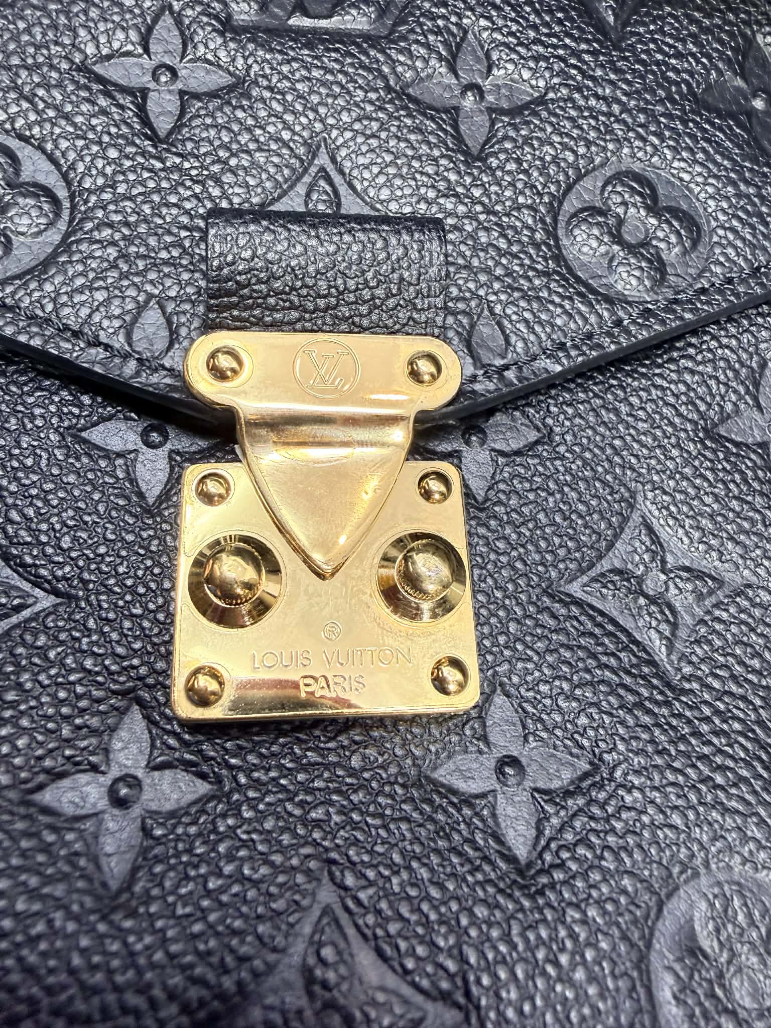 Louis Vuitton Metis Pochette Black Empriente Leather