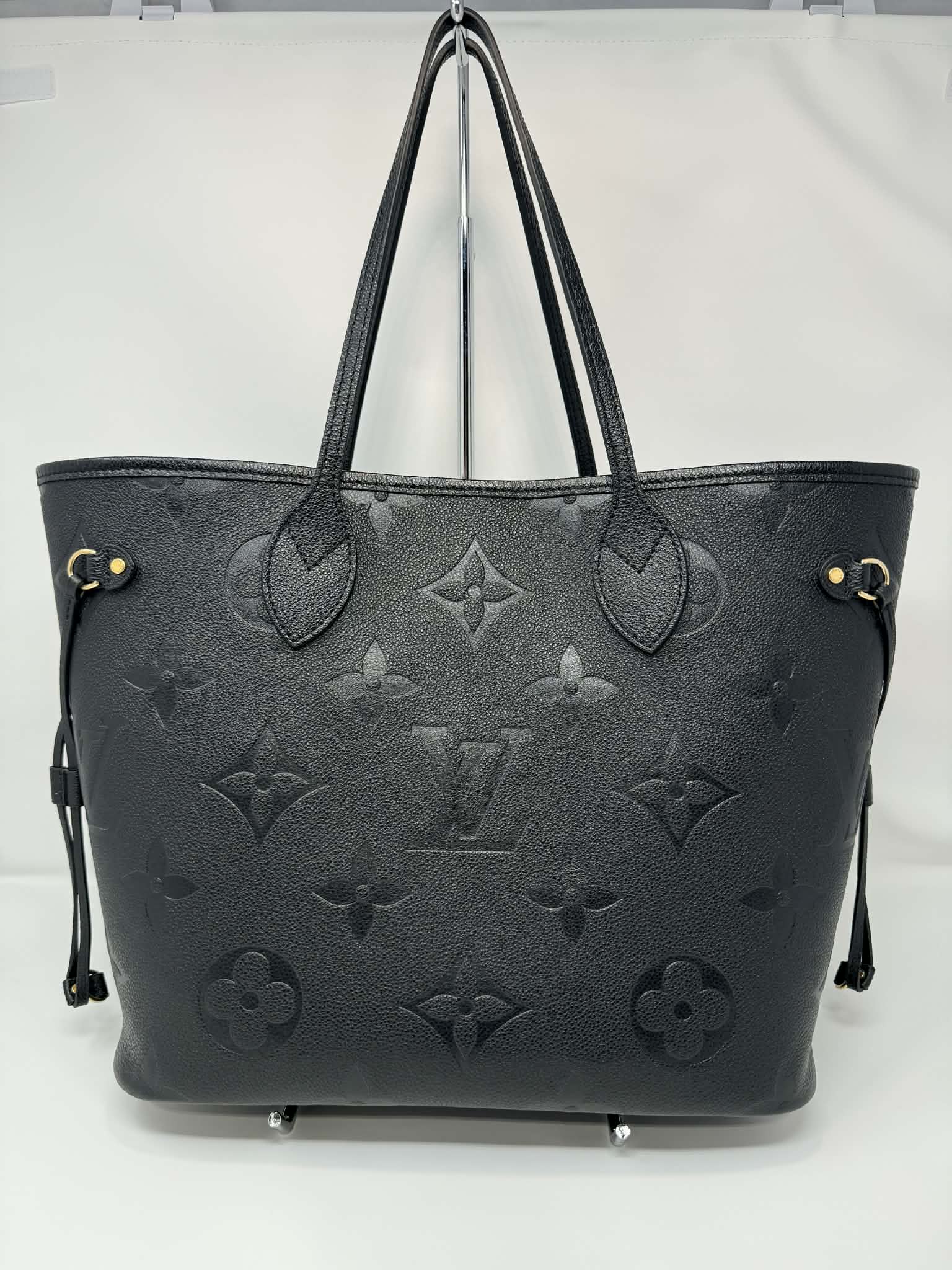 Louis Vuitton Neverfull MM Empreinte Leather Black with Pouch