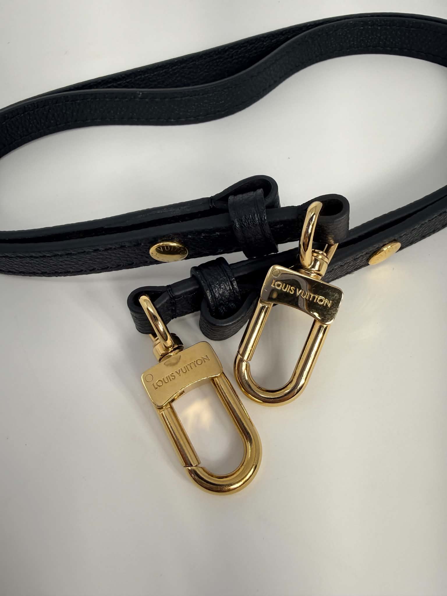 Louis Vuitton Empreinte Neonoe MM Black