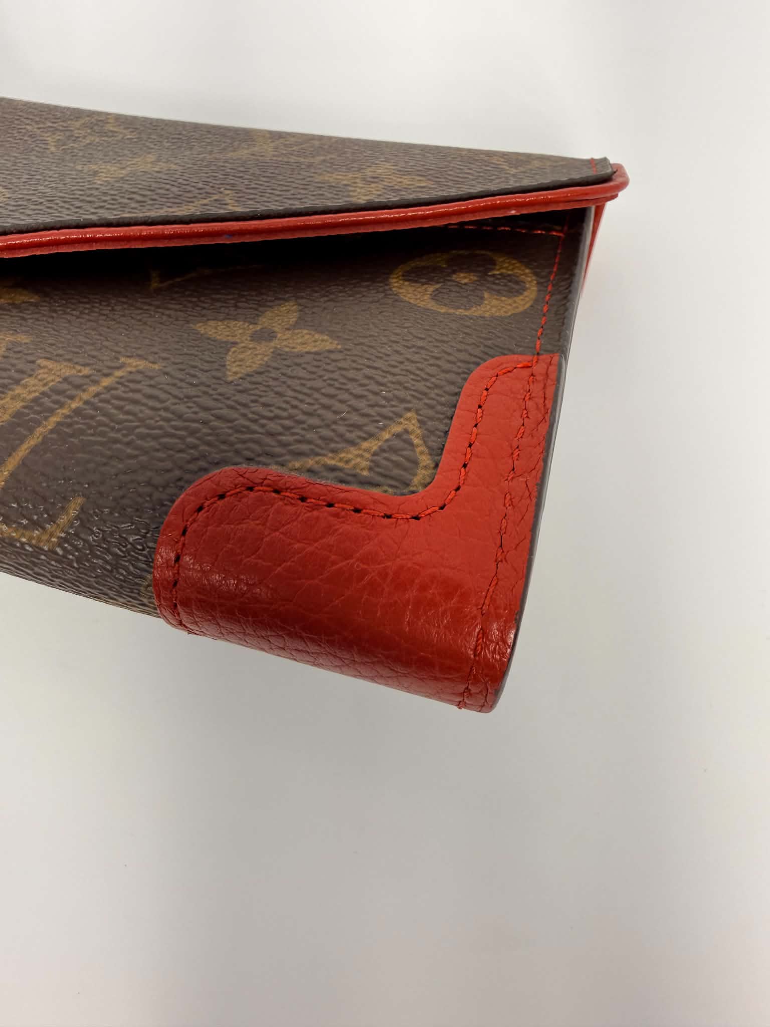 Louis Vuitton Monogram Sarah Retiro Wallet Cherry