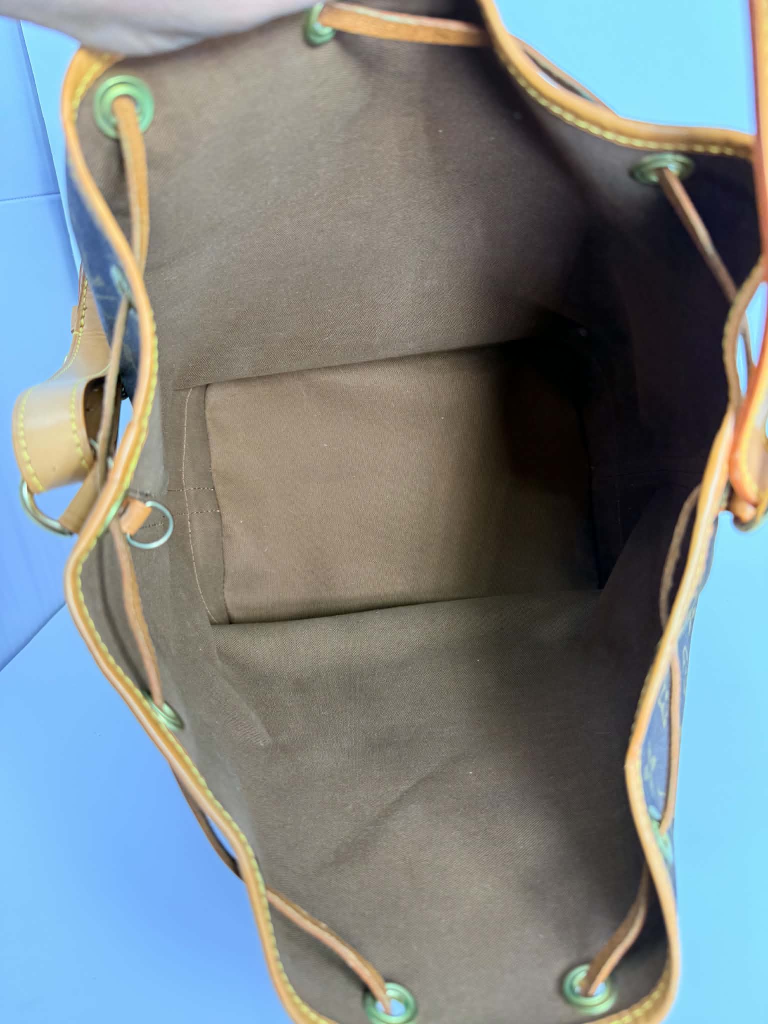 Louis Vuitton Neo Noe MM Monogram