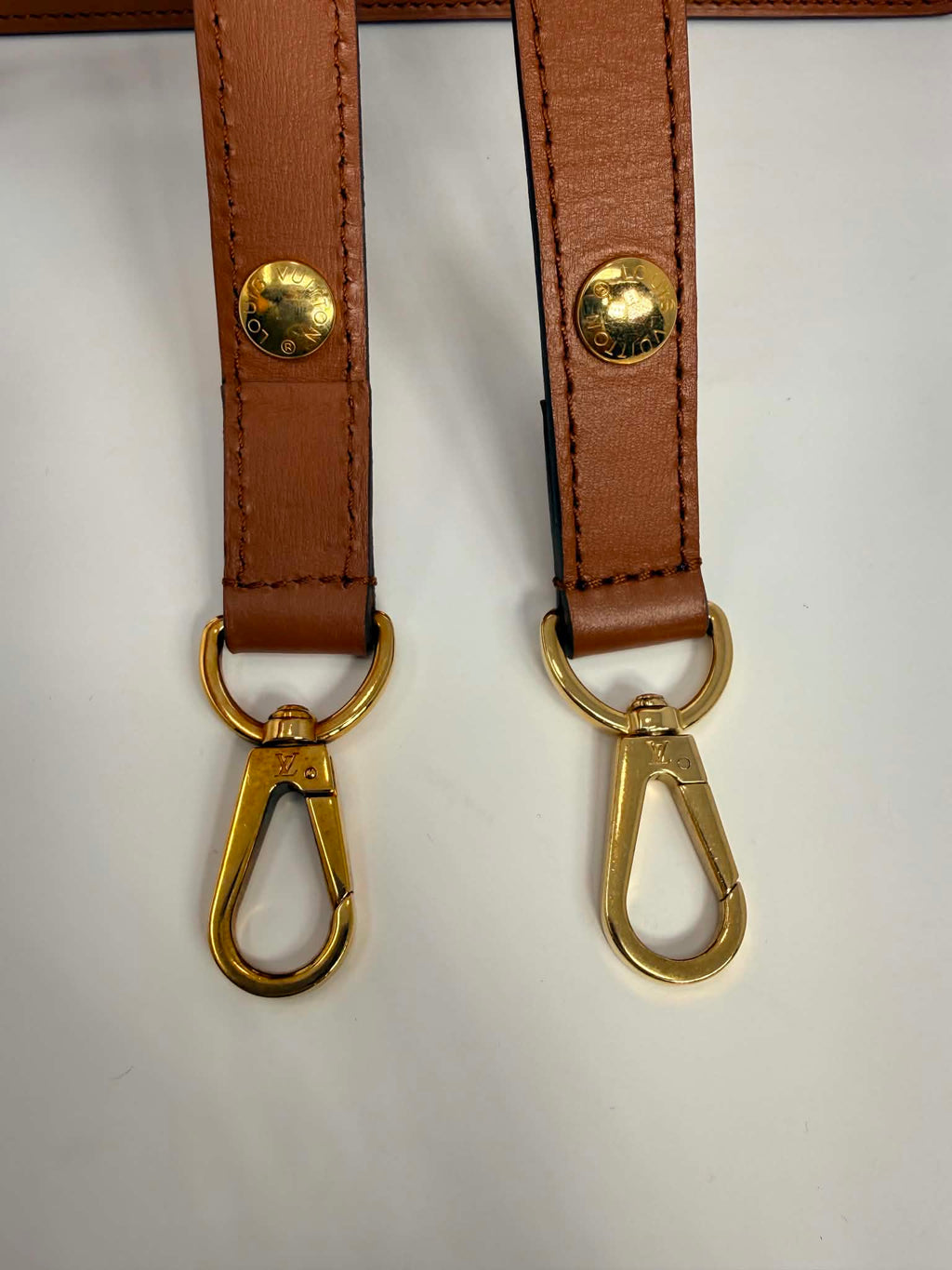 Louis Vuitton Dauphine MM
