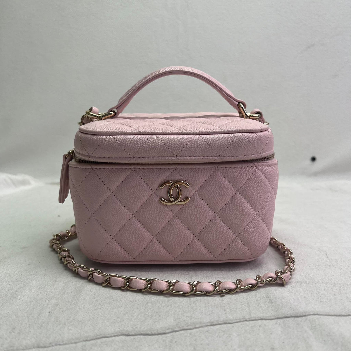 Chanel Caviar Quilted Small CC Vanity Case Pink