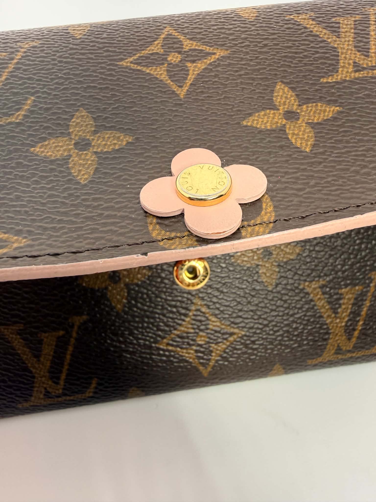 Louis Vuitton Bloom Emilie Flower Wallet