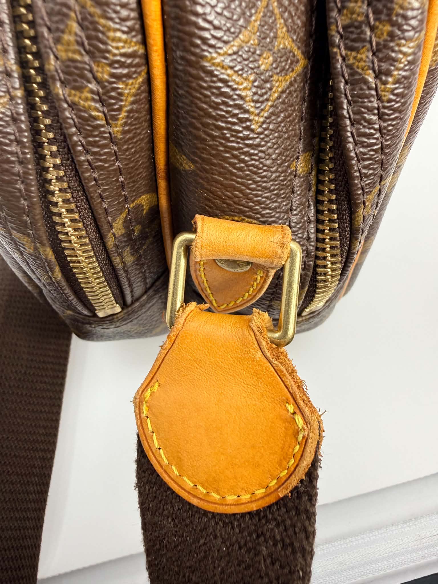 Louis Vuitton Reporter MM in Monogram