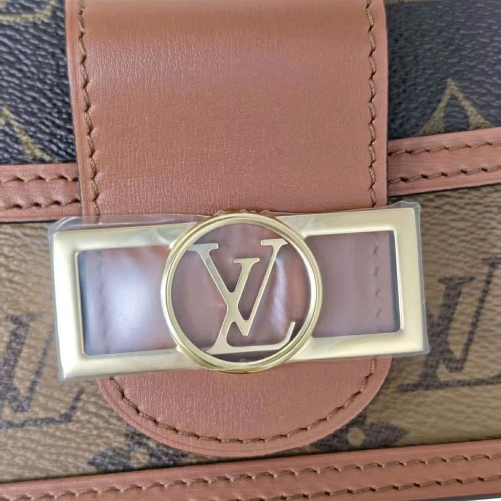 Louis Vuitton Reverse Monogram Dauphine WOC