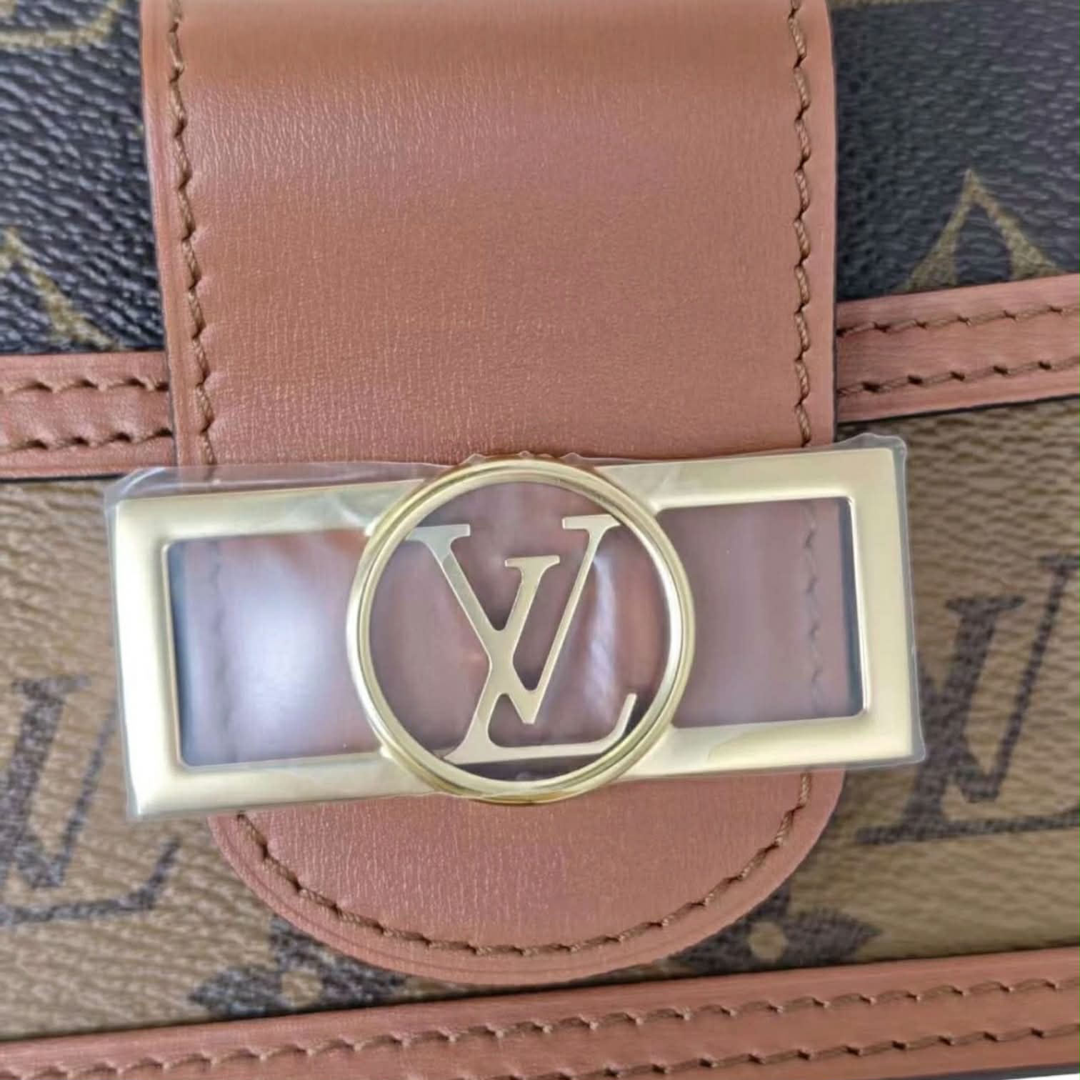 Louis Vuitton Reverse Monogram Dauphine WOC