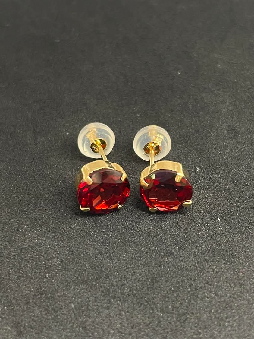 Red Garnet 18K Yellow Gold Earrings