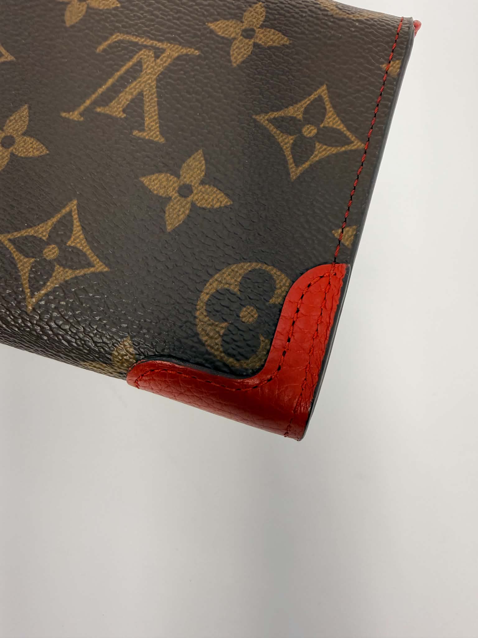 Louis Vuitton Monogram Sarah Retiro Wallet Cherry