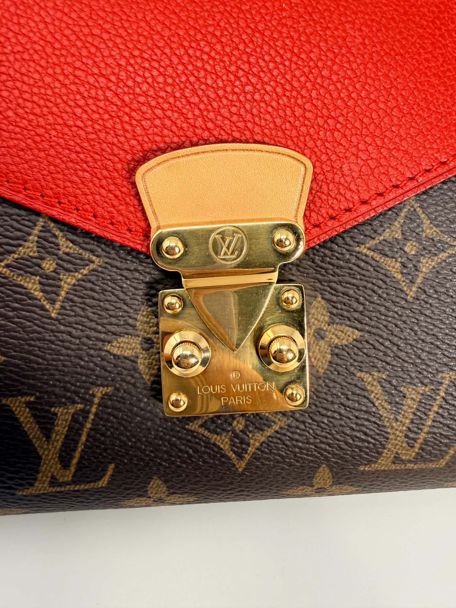 Louis Vuitton Pallas Chain Bag