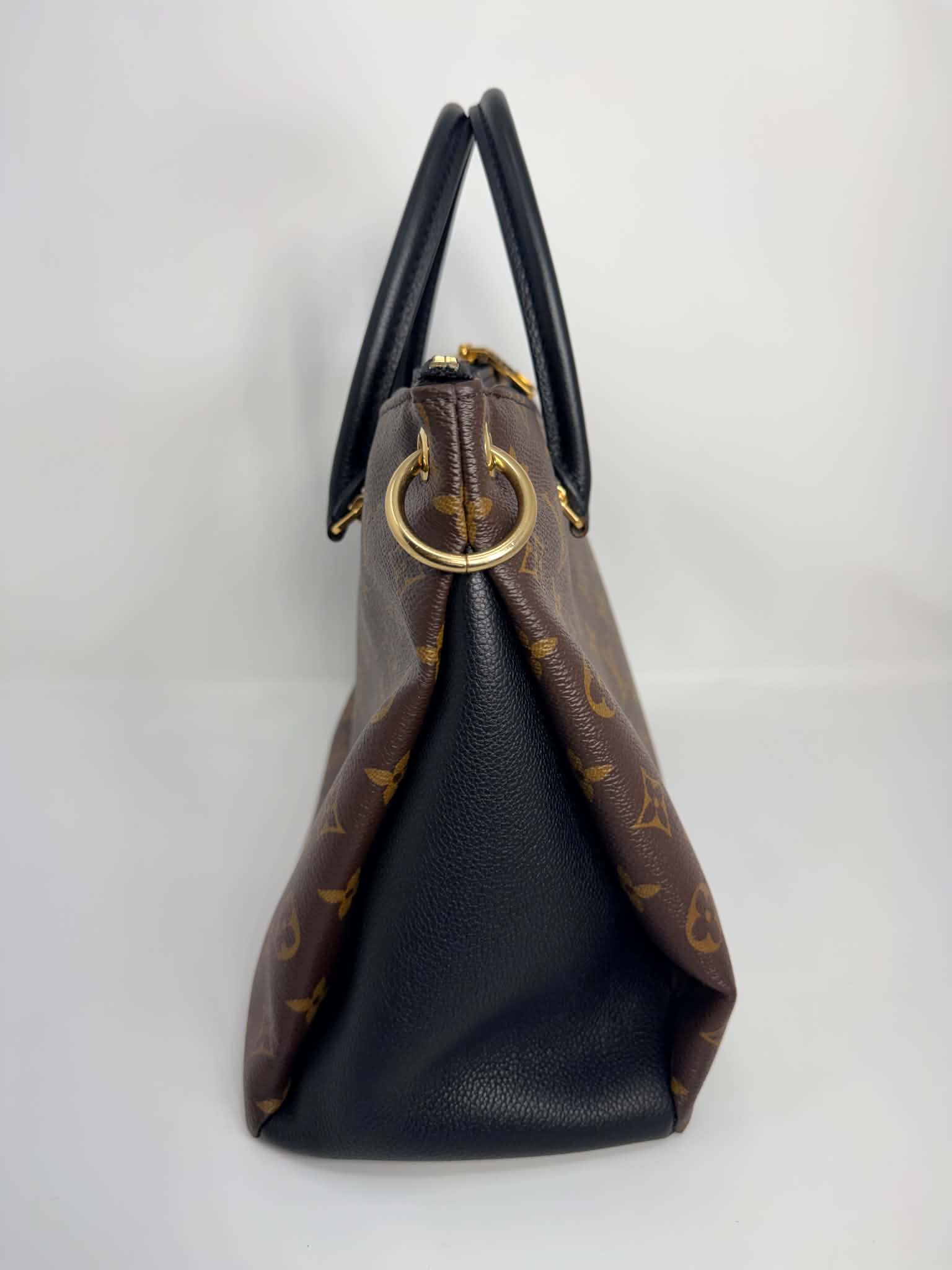 Louis Vuitton Pallas Noir MM